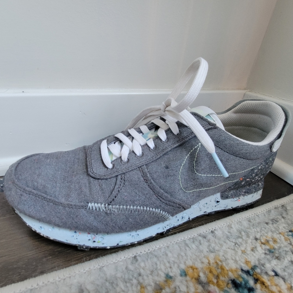 Nike Daybreak TypeRecycled Canvas size 11